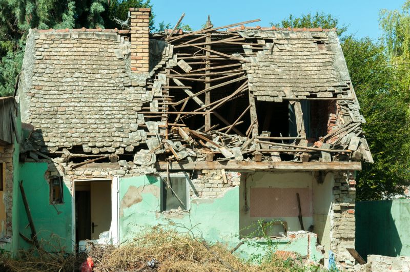 Signs Your Home Needs Professional Roof Removal